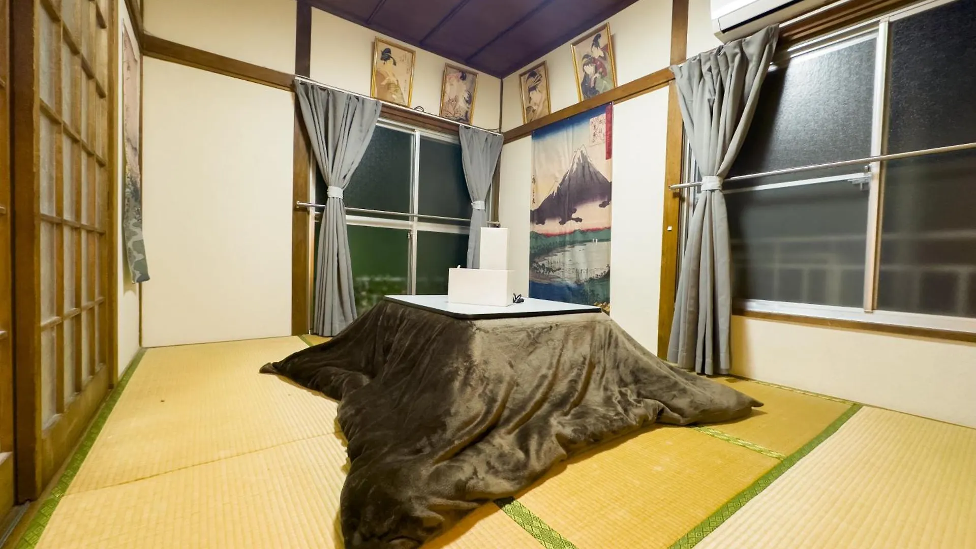 Family-Friendly Ikebukuro Haven with Free Nippori Pickup Villa Tokyo